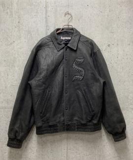 「ストリートブランドのSUPREME 」
