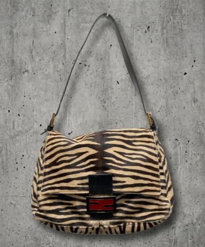 「ラグジュアリーブランドのFENDI 」