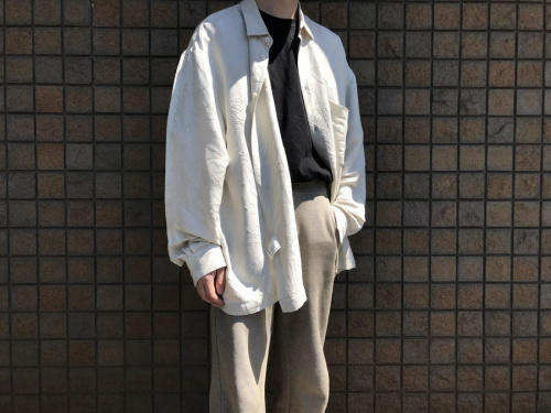 ジャックムスの総柄シャツ