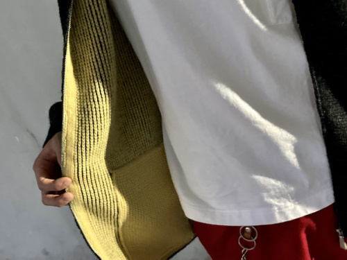 ニットのジャケット