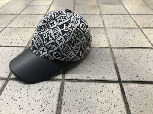 LOUIS VUITTON 　のルイ ヴィトン　