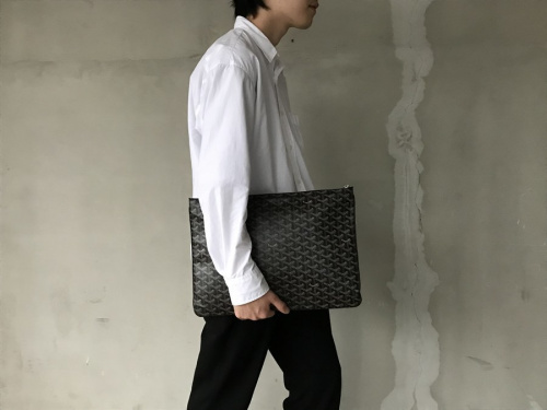 クラッチバッグ