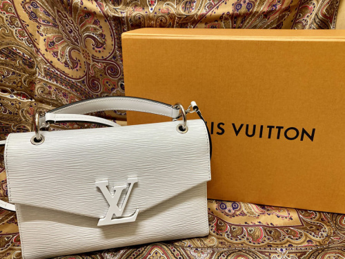 ラグジュアリーブランドのLOUIS VUITTON