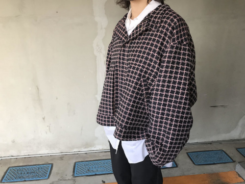 メゾンスペシャルのオリジナルジャガードショートモッズブルゾン