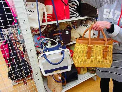 古着のアウトレット