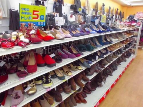 激安古着屋のSECONDHANDSHOP