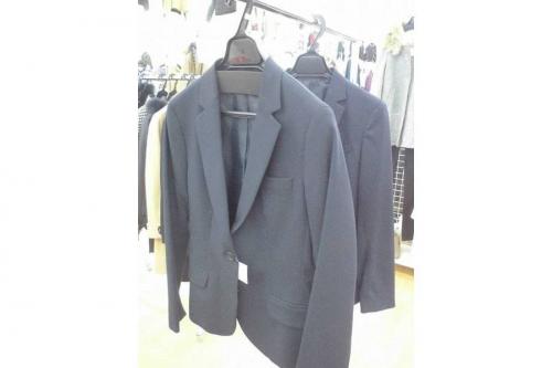 買取の激安古着屋