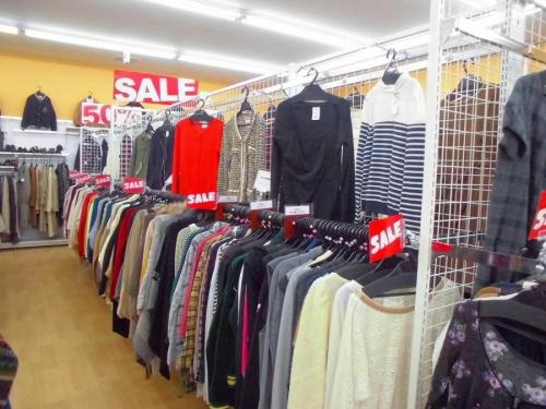 激安古着屋のSECONDHANDSHOP