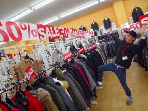 セールの激安古着屋