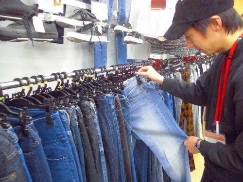 激安古着屋の春　洋服