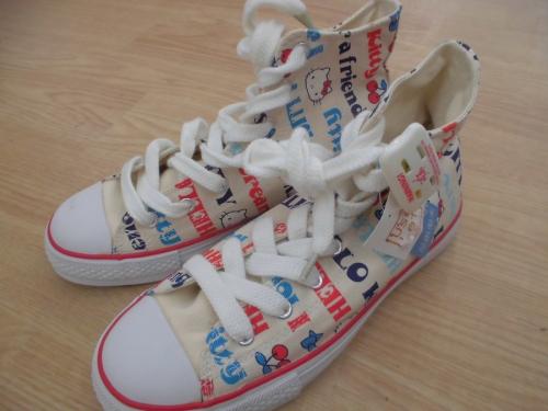 古着　　　　　　安いのハローキティ