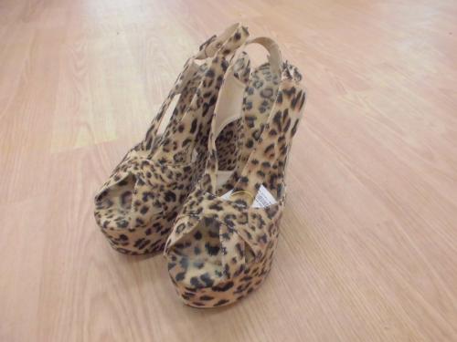 激安の激安古着屋