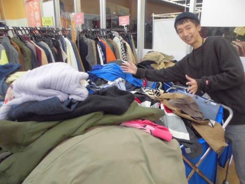 激安古着屋の古着