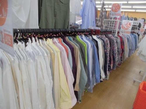 激安古着屋のブラウス