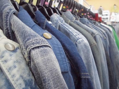 春物のデニムジャケット