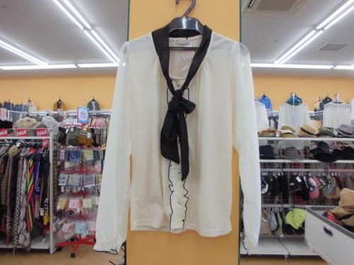 埼玉　古着屋のaxes femme