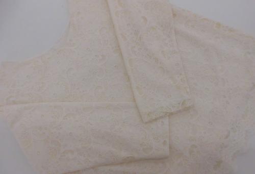 新品の春物　服