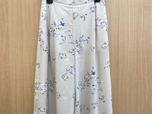 ノースリーブのワイドパンツ