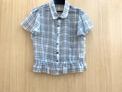 リサイクルショップのシアーシャツ