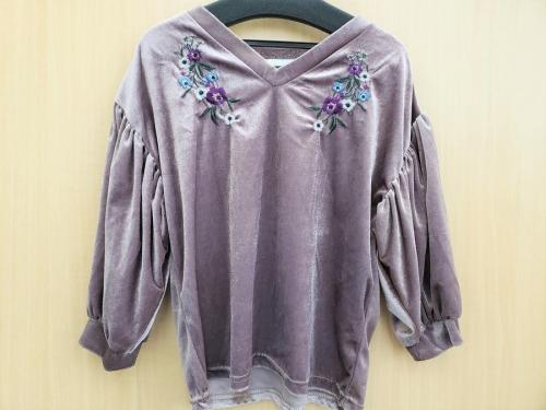 久喜のブラウス