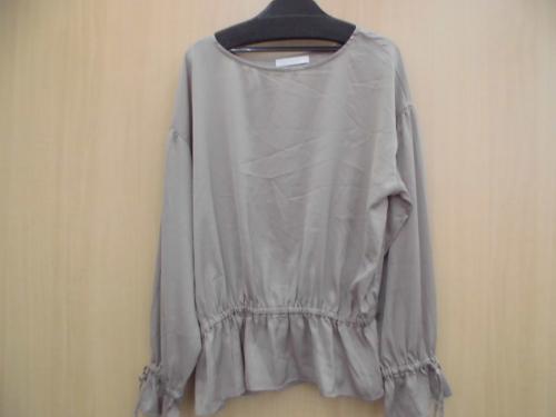 埼玉　古着屋のブラウス