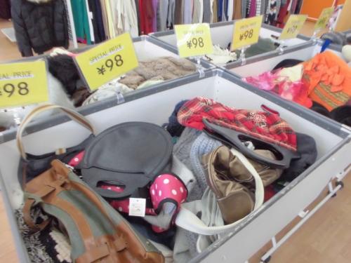 ９８円のレディース