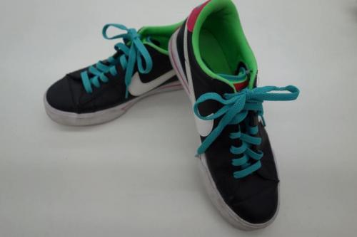 メンズのシューズ