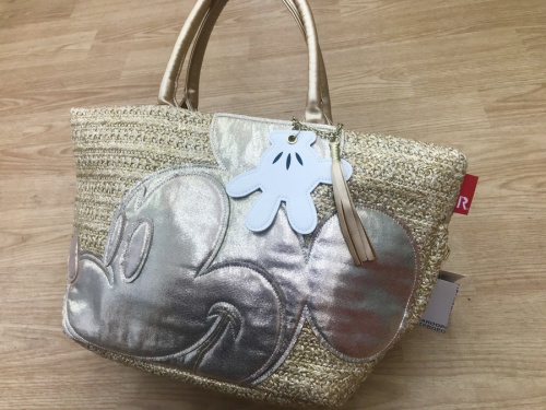 古着のリサイクルショップ