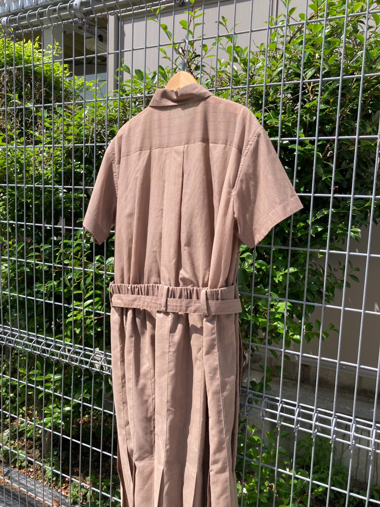 ワンピース sacai 23SS Chalk Stripe Dress sacai/サカイ】Chalk Stripe Dress ワンピースが入荷いたしまし