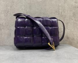 「ラグジュアリーブランドのBOTTEGA VENETA 」