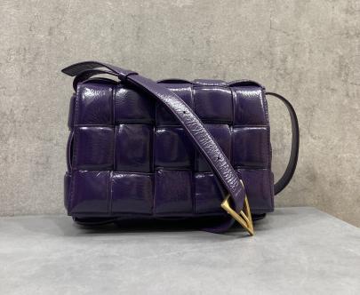 「ラグジュアリーブランドのBOTTEGA VENETA 」