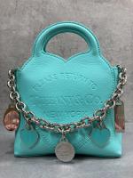 （日本未入荷）Tiffany & Co. RETURN TO TIFFANY ポーチ 日本未入荷）Tiffany & Co. RETURN TO TIFFANY ポーチ