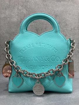 「ラグジュアリーブランドのTiffany & Co. 」
