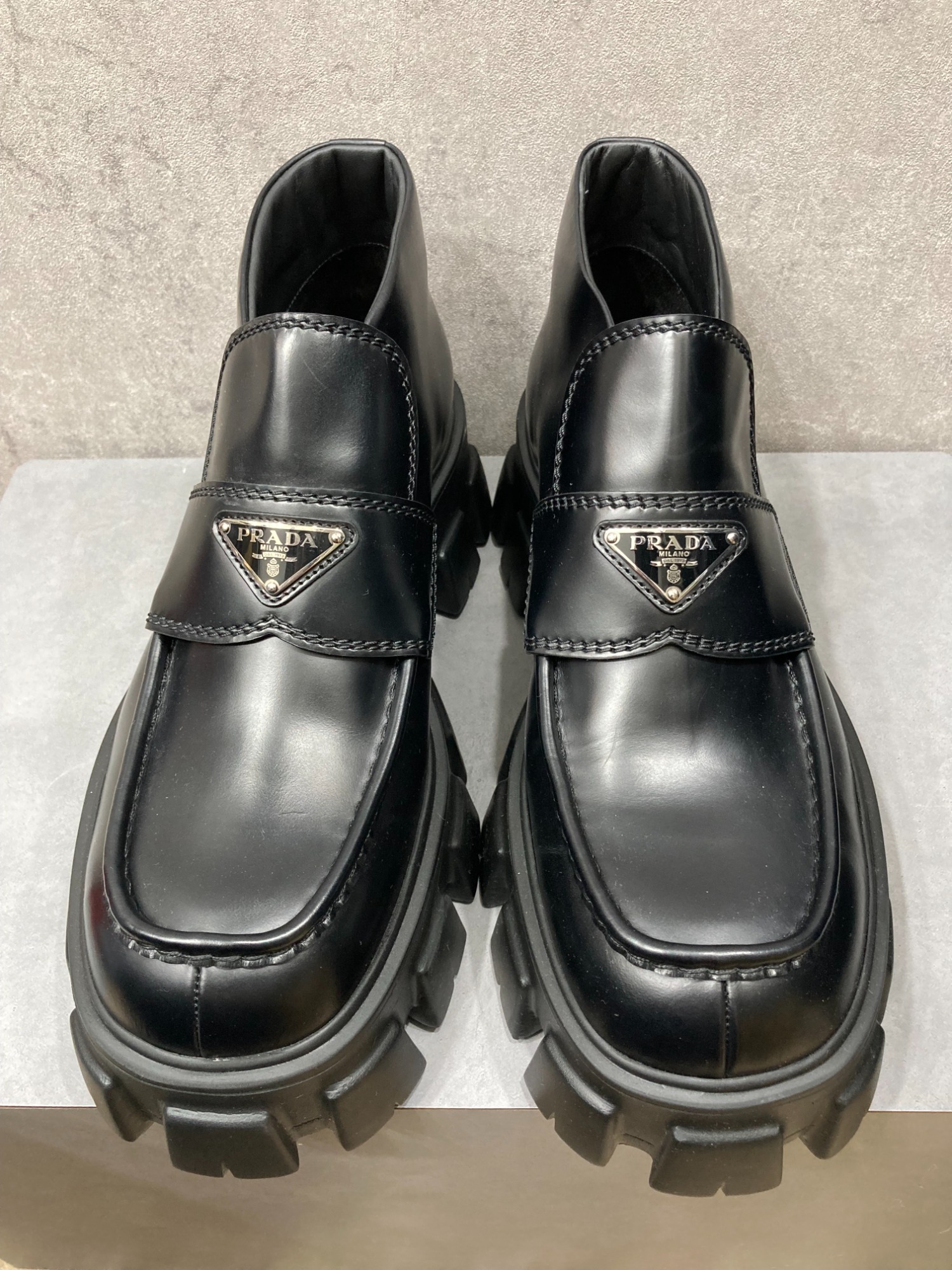 PRADA/プラダ】モノリスショートローファーブーツが入荷いたし