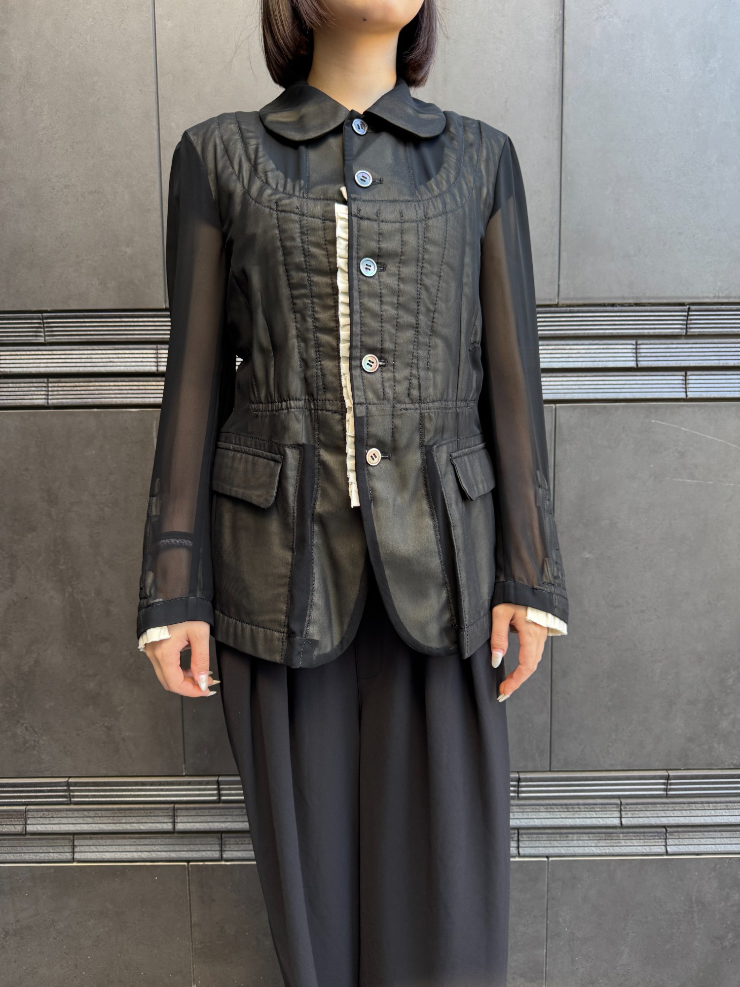 コムデギャルソンコムデギャルソン 丸襟ジャケット コムデギャルソンCOMME des GARCONS変形シルクウール丸襟