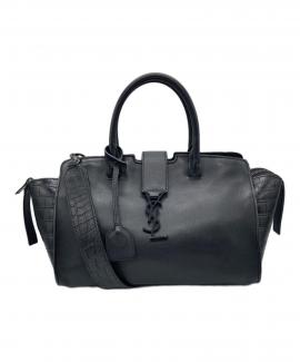 「ラグジュアリーブランドのSaint Laurent Paris 」