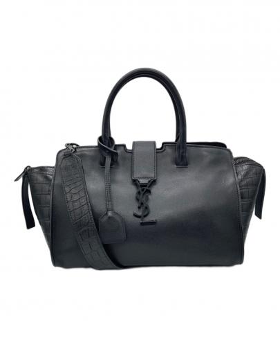 「ラグジュアリーブランドのSaint Laurent Paris 」