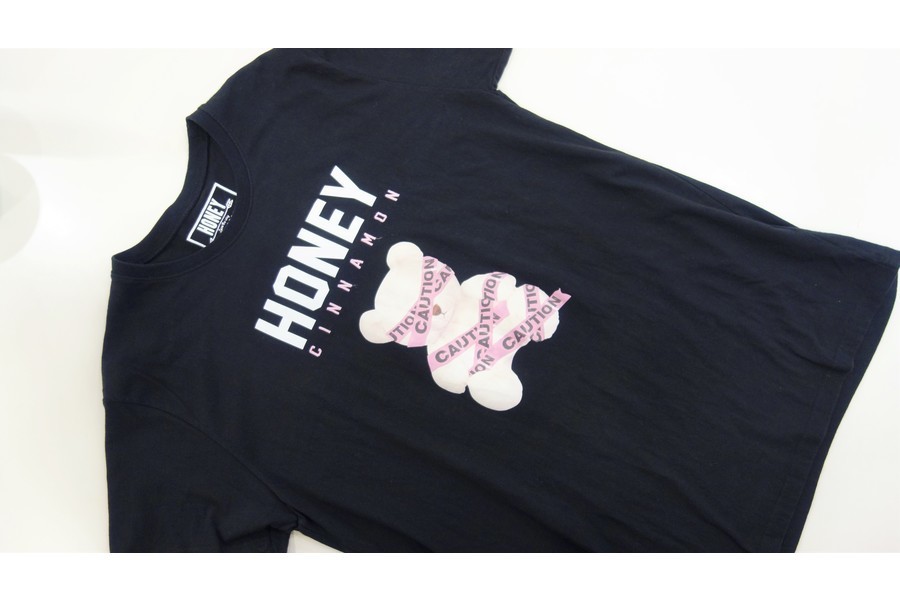 HONEY CINNAMON ユニセックス BIG Tシャツ ピンク