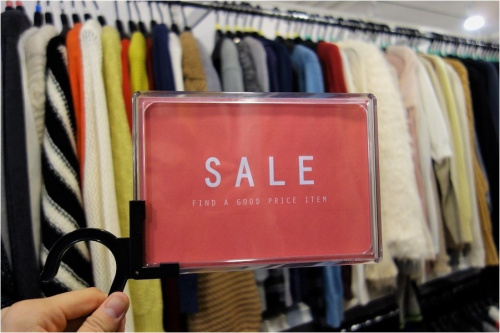 カーディガンのセール