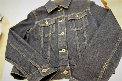 デニムのジャケット