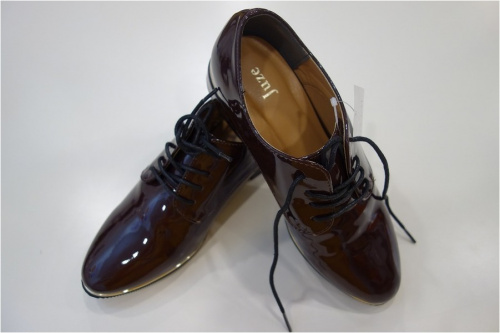 祖師ヶ谷大蔵のシューズ