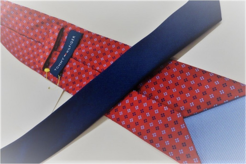 メンズのネクタイ