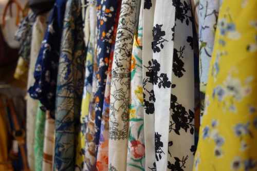 リサイクルショップの古着屋