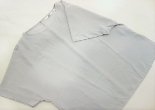 祖師ヶ谷大蔵のブラウス