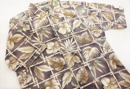 メンズのアロハシャツ