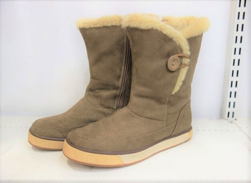 ellesseのスニーカー