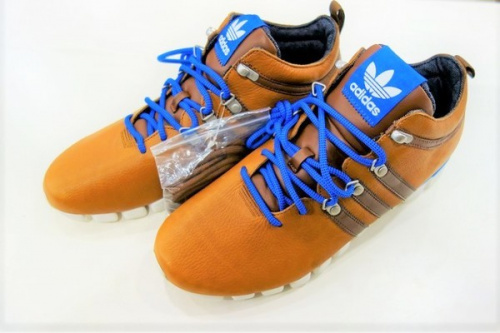 adidasのNew Balance