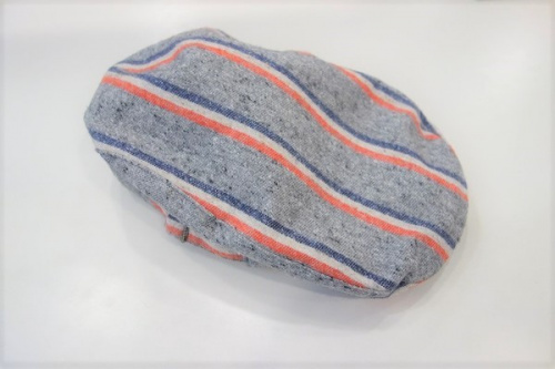 ハンチングのクラッチバッグ