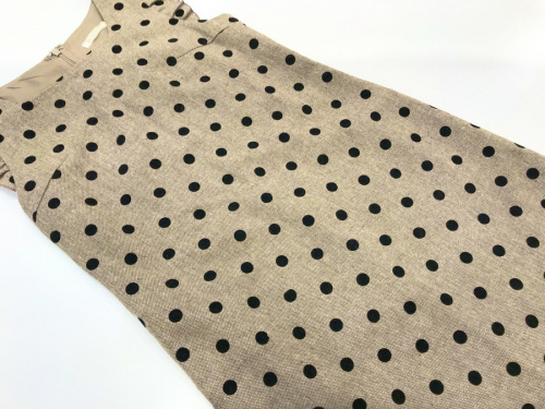 ビーラディエンスのニット