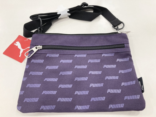 プーマのバッグ